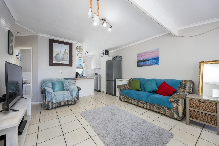 2 Bedroom Property for Sale in Goedemoed Western Cape